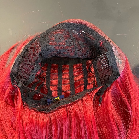 Red (LITTLE MERMAID) Wig 🧜🏼‍♀️ - Picture 5 of 7
